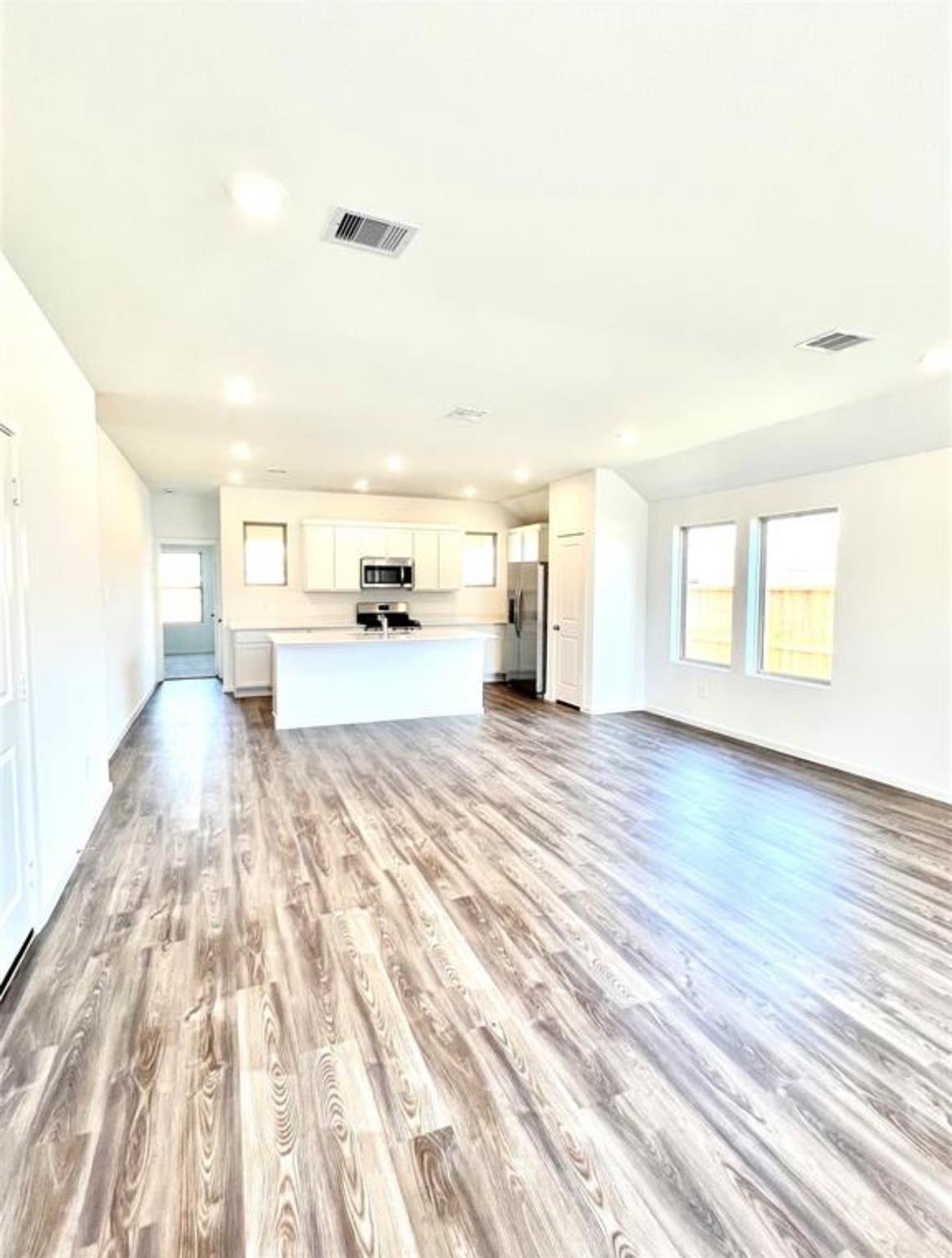 22445 Mountain Pine Drive