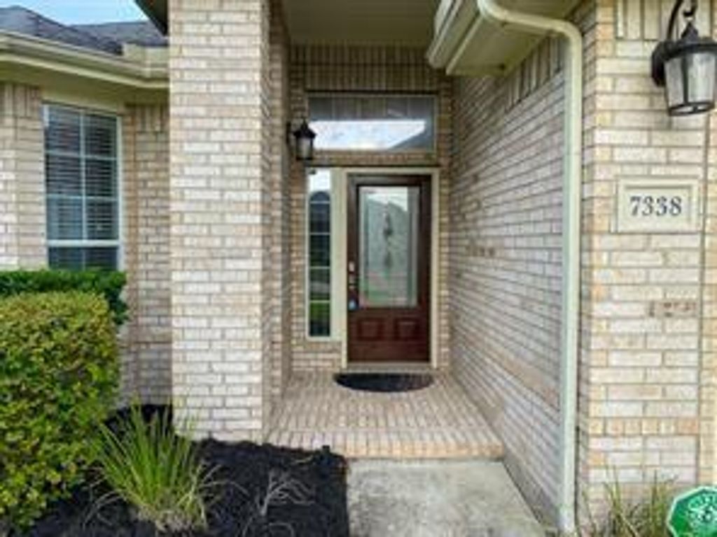 Photo of 7338 Boerne Creek Drive, Richmond, TX 77407 (MLS # 23960951)