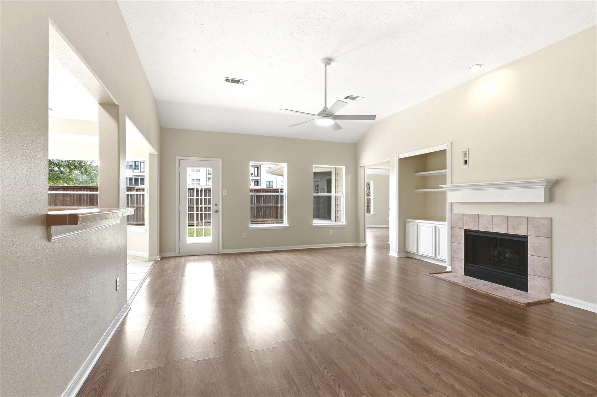 1811 Ridgeway Trail