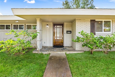 Homes For Sale - 4807 Omeara Drive<br/> Harris County, Houston, TX 77035