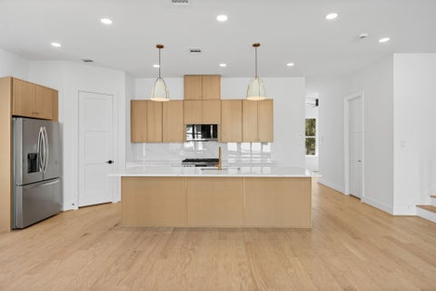 Photo of 1103 E 37th Street, Houston, TX 77022 (MLS # 59498115)