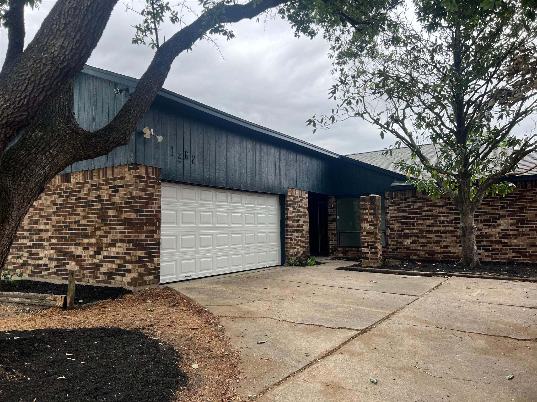 1362 Ambrosden Lane