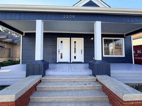 Photo of 2209 Gano St St, Houston, TX 77009 (MLS # 12887607)