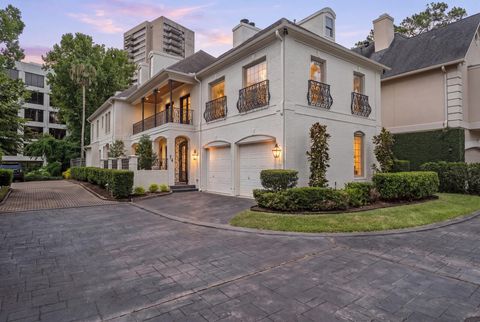 Photo of 74 Briar Hollow Lane, Houston, TX 77027 (MLS # 76983796)