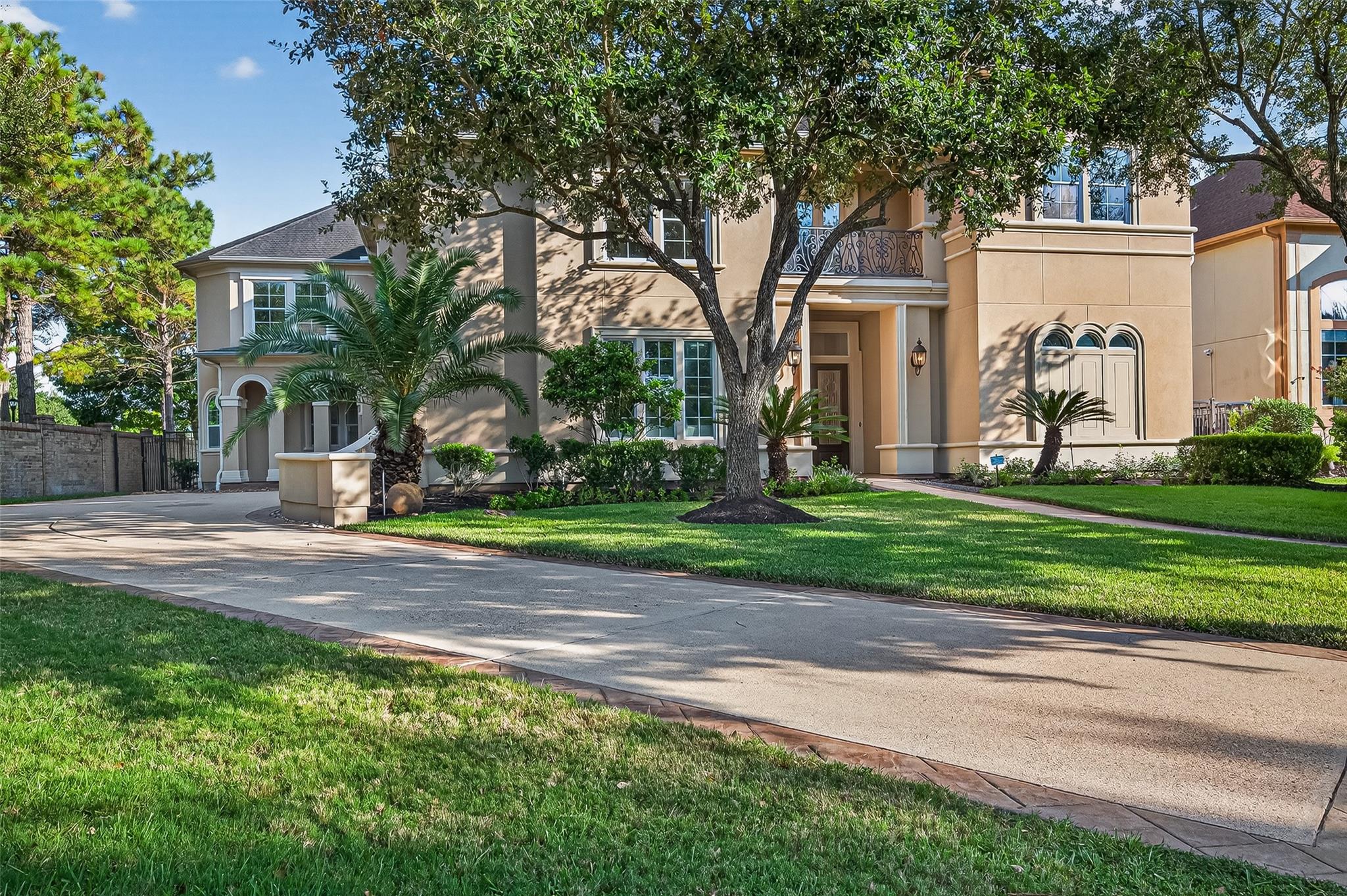 23003 Two Harbors Glen Street