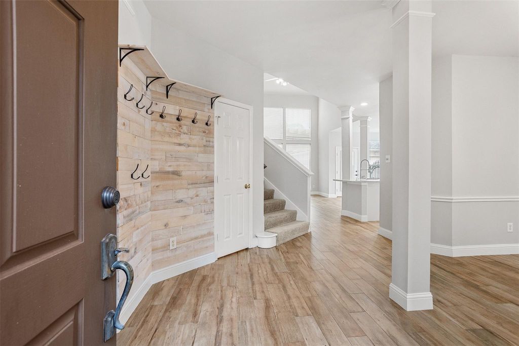 Photo of 132 Emerald Cloud Lane, League City, TX 77573 (MLS # 77879546)