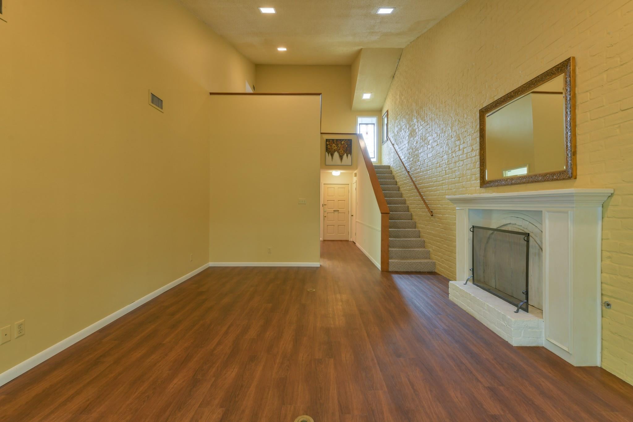 325 E Main St Street