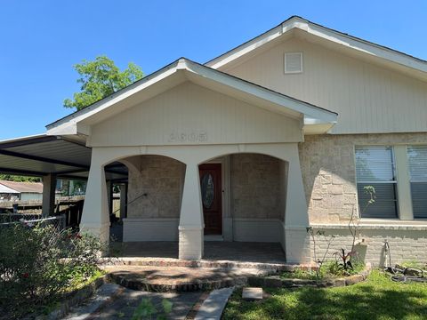 Photo of 2605 Delafield Street, Houston, TX 77023 (MLS # 62059461)