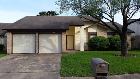 Photo of 11115 Nepau Drive, Houston, TX 77477 (MLS # 19484572)