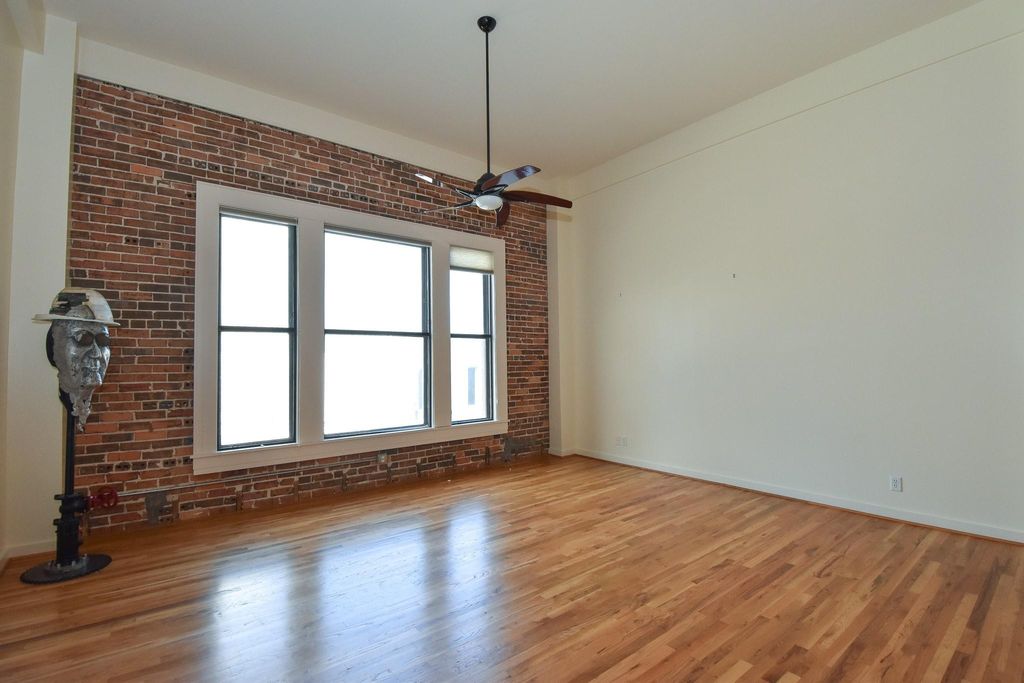 Photo of 915 Franklin Street #2H, Houston, TX 77002 (MLS # 59648164)