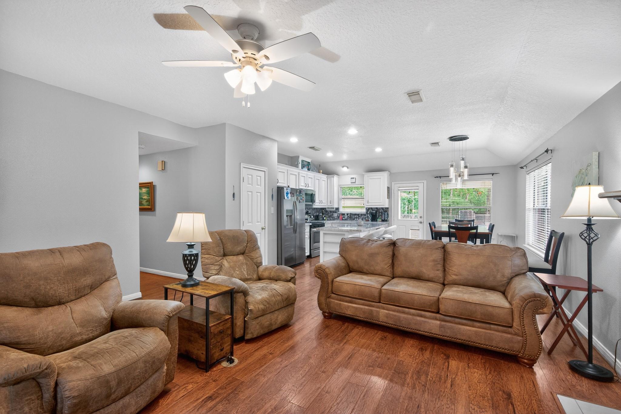 1017 Pin Oak Drive