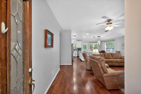 Photo of 1017 Pin Oak Drive, Dickinson, TX 77539 (MLS # 49947325)