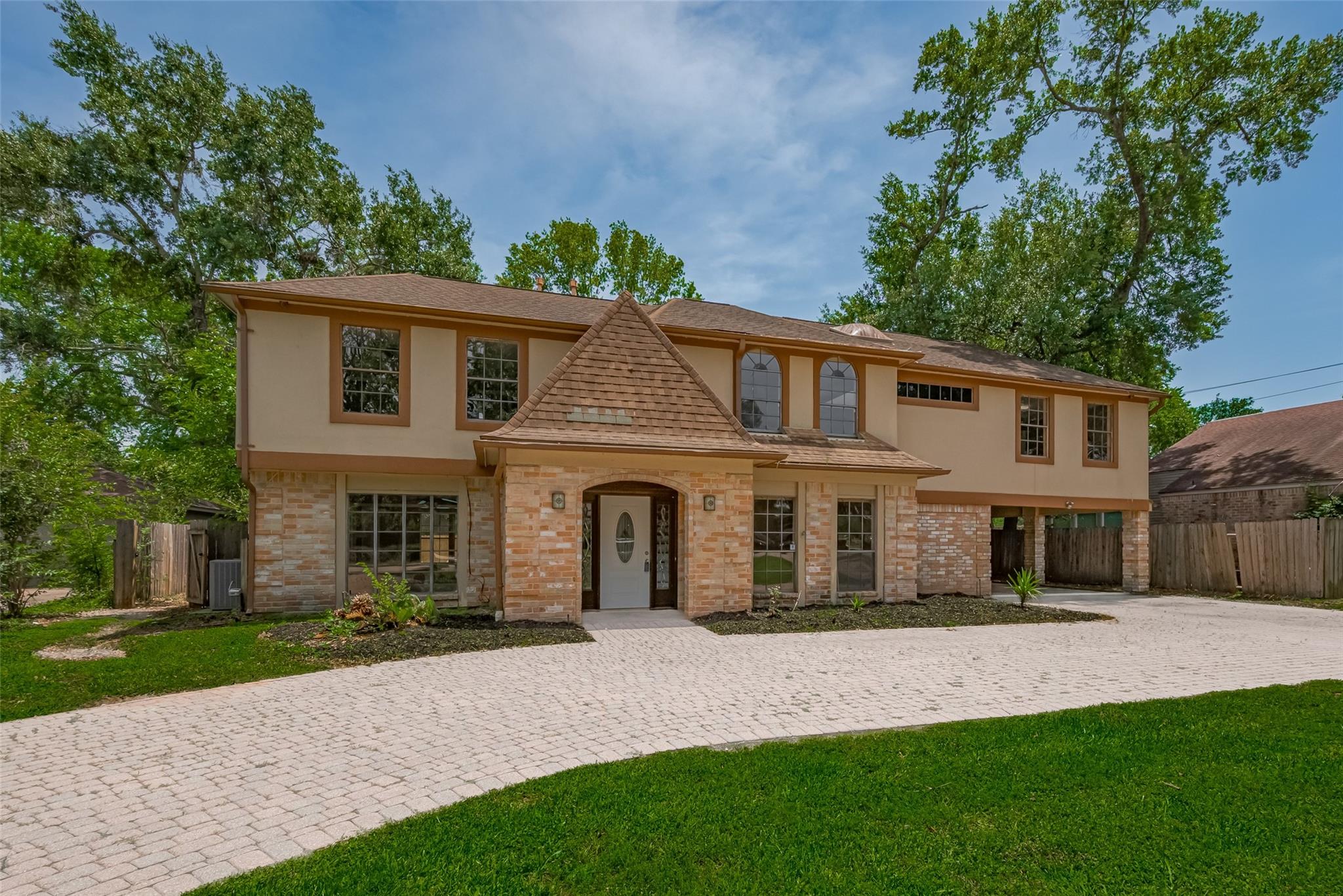 15509 Lakeview Drive