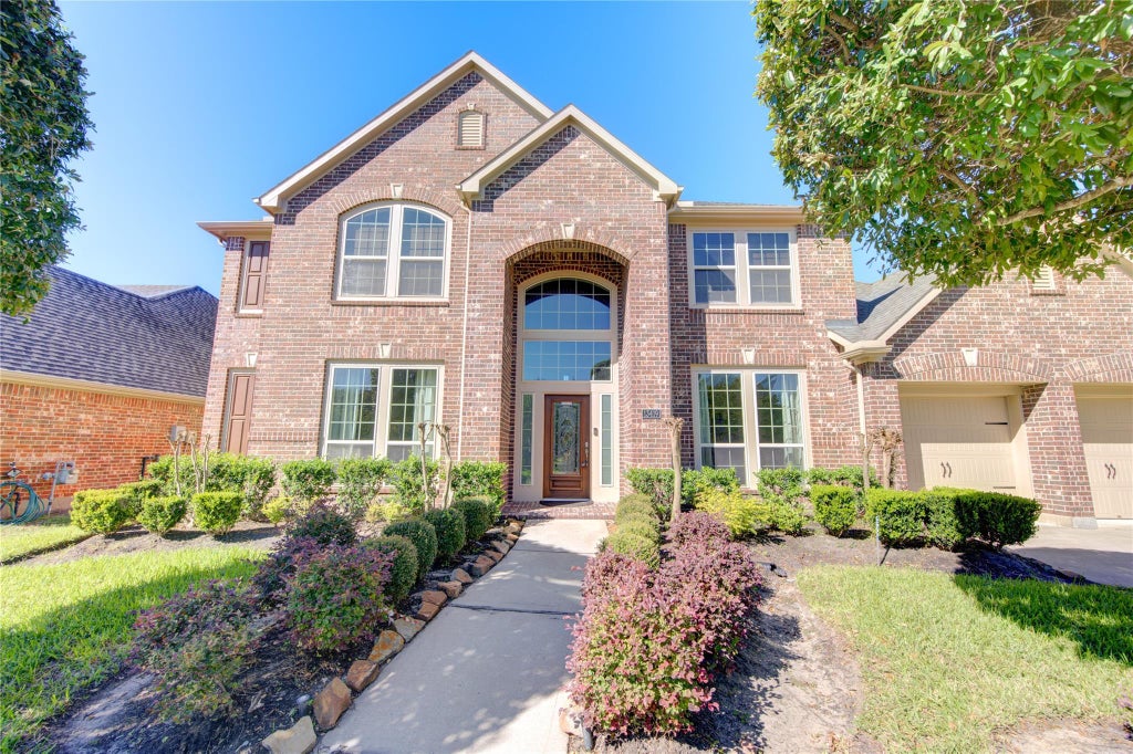 Photo of 13419 Breakwater Path Loop Loop, Houston, TX 77044 (MLS # 61041972)