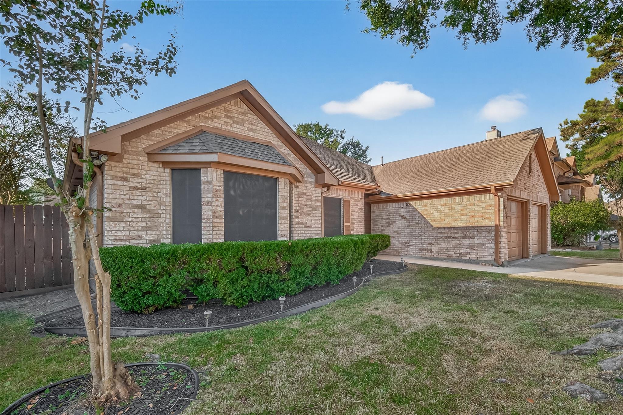 8802 Kensington Court