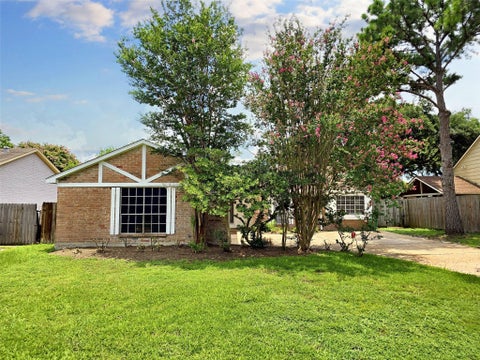 Photo of 22619 Deville Drive, Katy, TX 77450 (MLS # 35034759)