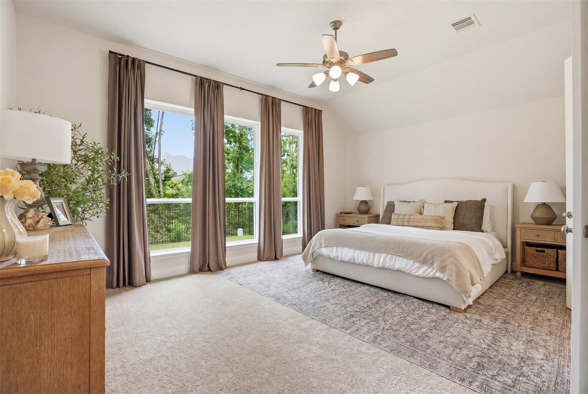 112 Pineview Cove Court