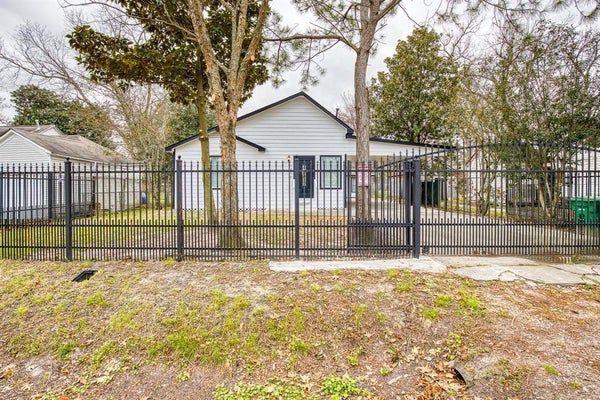 2508 SPENCE ST, HOUSTON, TX 77093 - Image bd39ddd6b405c52d59c977976c4a6bb0/1405368732