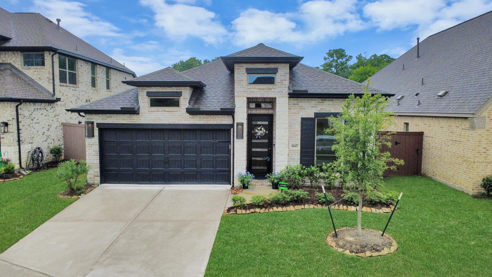 16607 Yaklin Meadow
