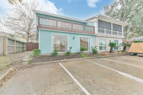 Photo of 47 April Point Drive N, Conroe, TX 77356 (MLS # 93418038)