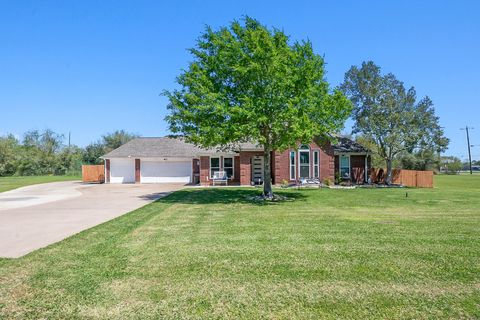 Photo of 2609 Trippodo Street, Dickinson, TX 77539 (MLS # 69929095)