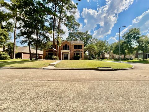 Photo of 5202 Heathervale Court, Houston, TX 77345 (MLS # 96541259)