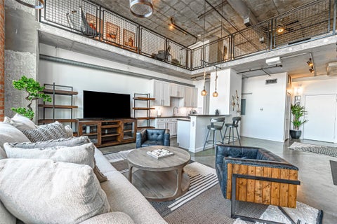 Photo of 2000 Bagby St St #5406, Houston, TX 77002 (MLS # 18423406)