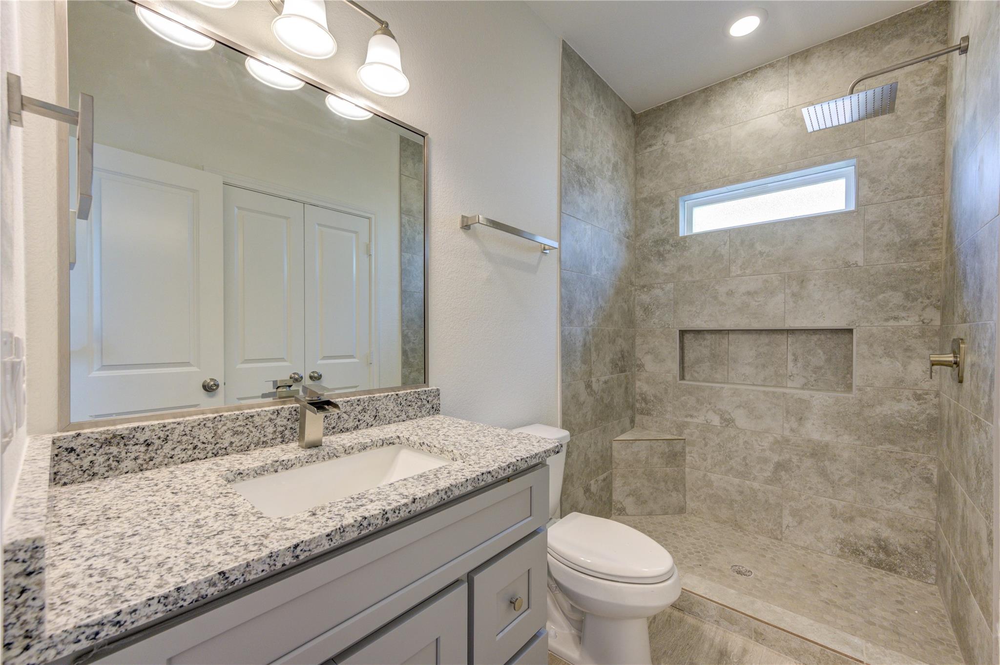 16980 Kempwood