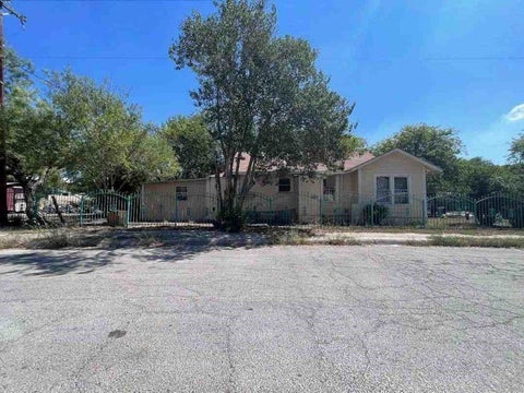 Photo of 345 Matthews Avenue, San Antonio, TX 78207 (MLS # 44980026)