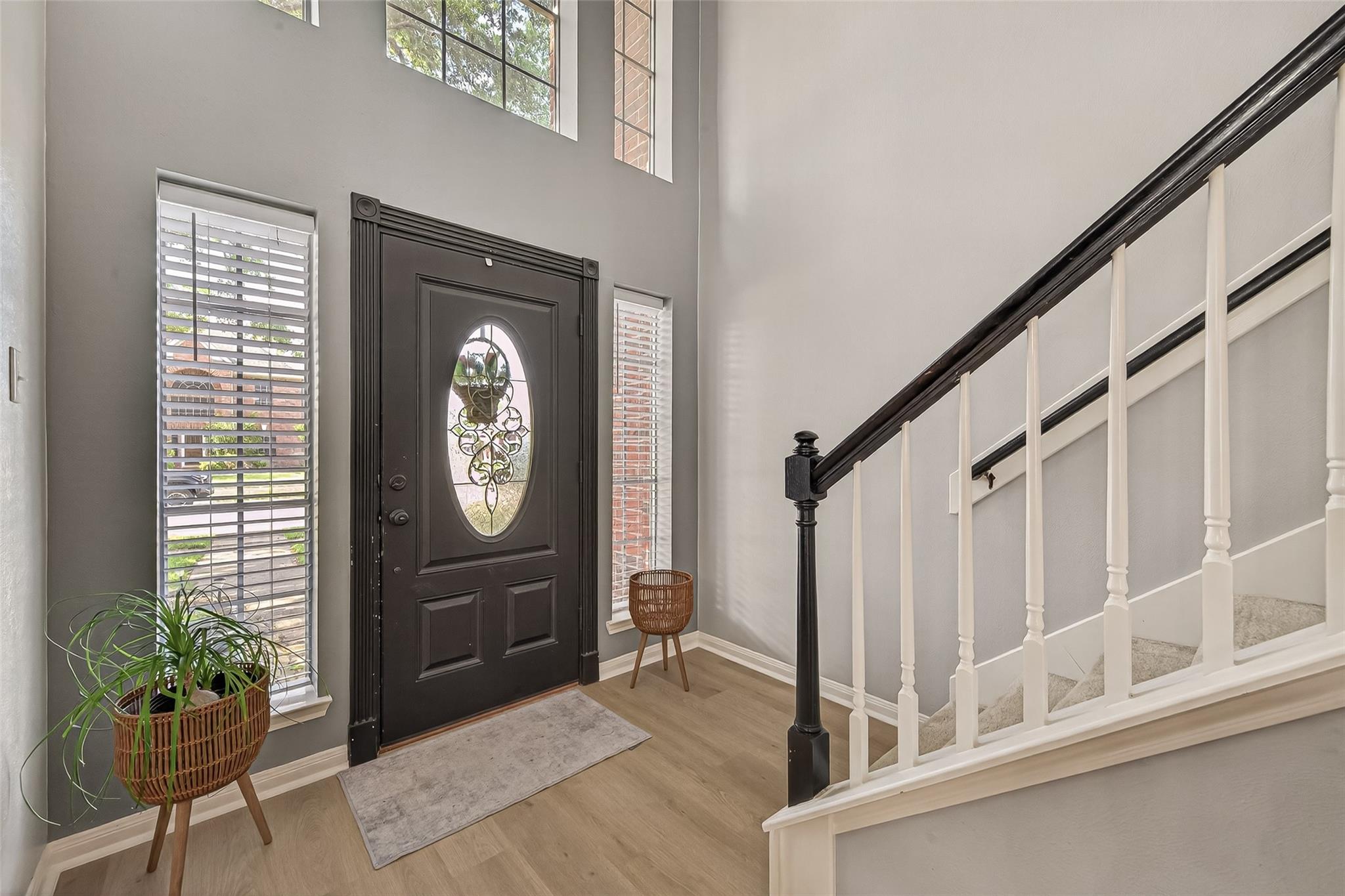 405 Pecan Grove