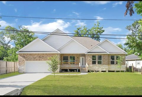 Photo of 2332 Margaret Street, Houston, TX 77093 (MLS # 58739670)
