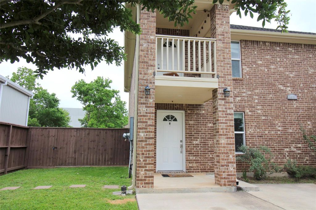 Photo of 6610 Loma Vista Street #A, Houston, TX 77085 (MLS # 55511677)