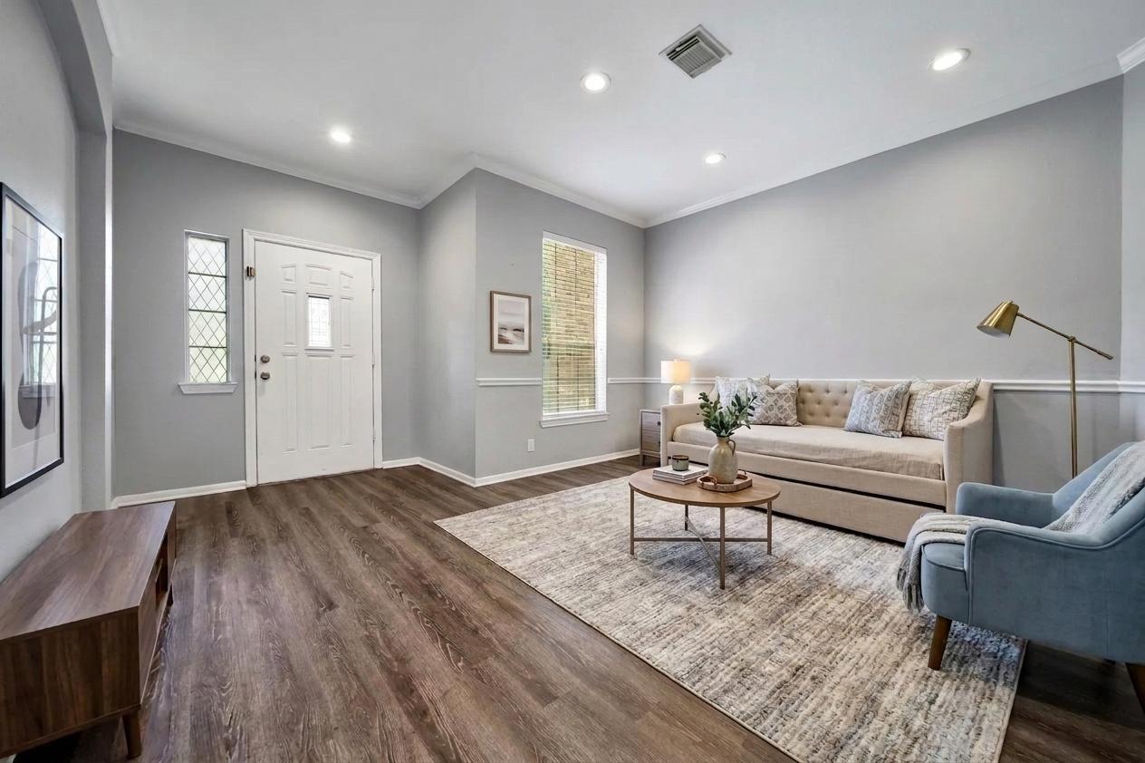 17907 Clover Hill