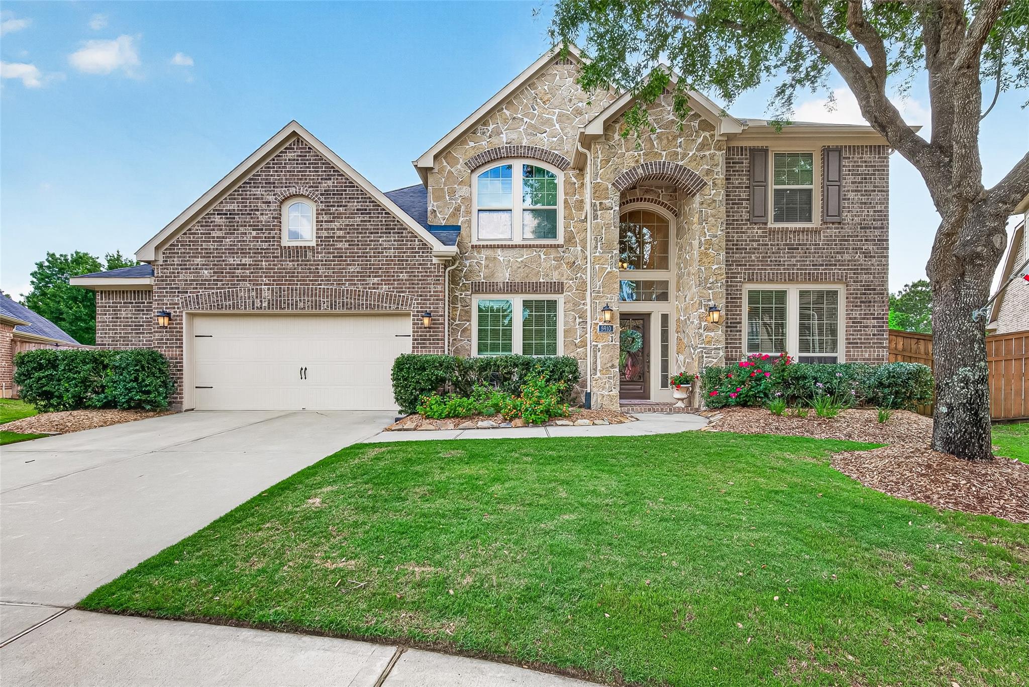 5910 Drake Shadow Court