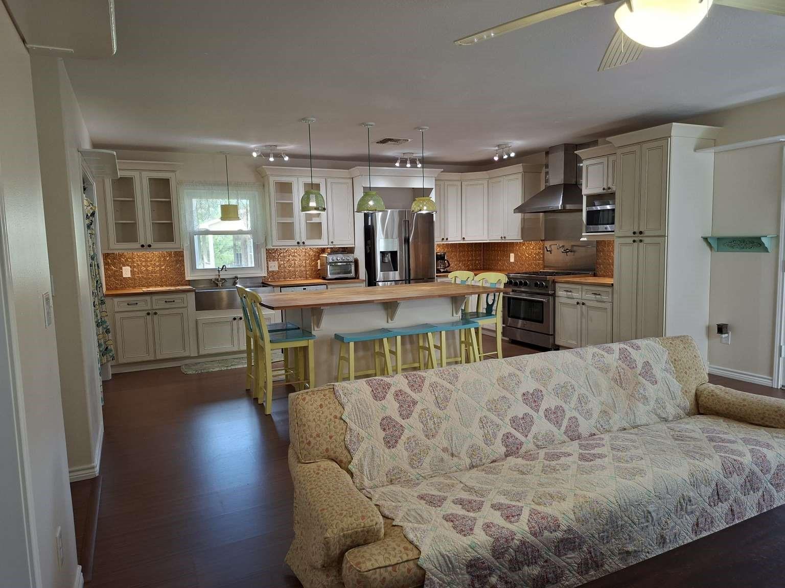 14025 Oak Lake Village Drive