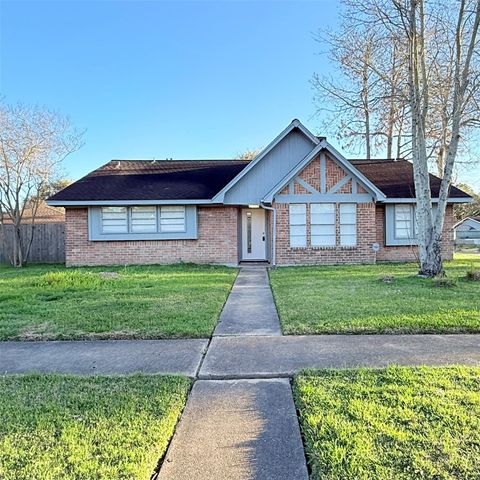 Photo of 9731 Harrowgate Drive, Houston, TX 77031 (MLS # 77721015)