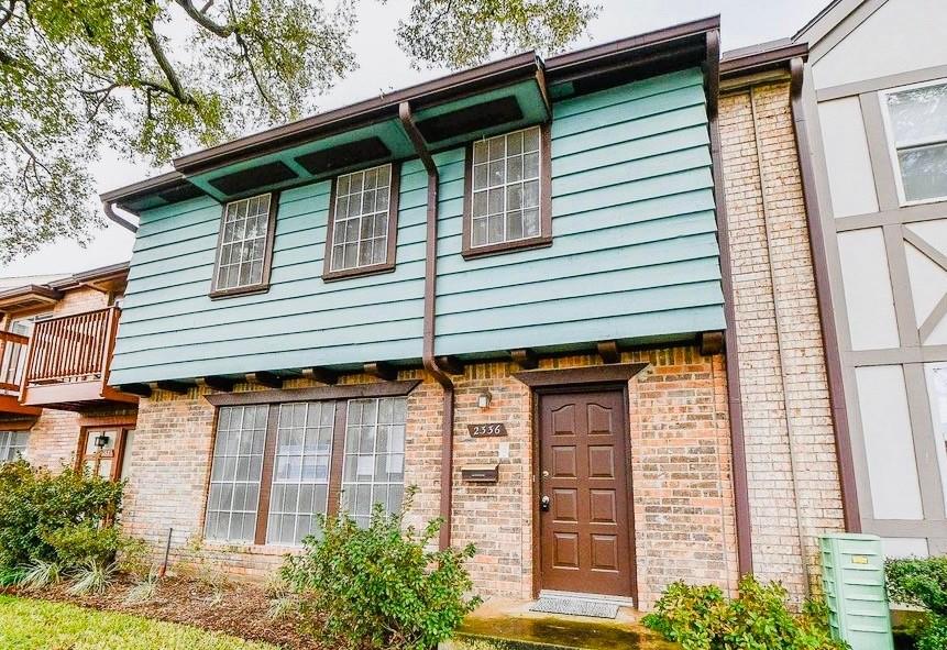 Photo of 2336 Shadowdale Drive, Houston, TX 77043 (MLS # 25164319)