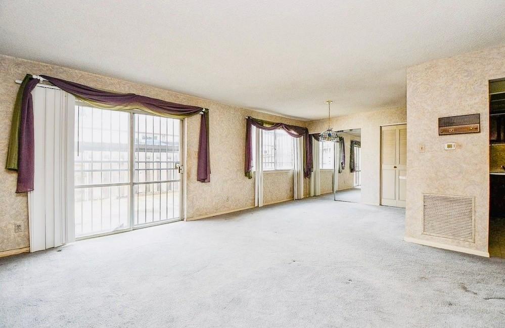 Photo of 2336 Shadowdale Drive, Houston, TX 77043 (MLS # 25164319)