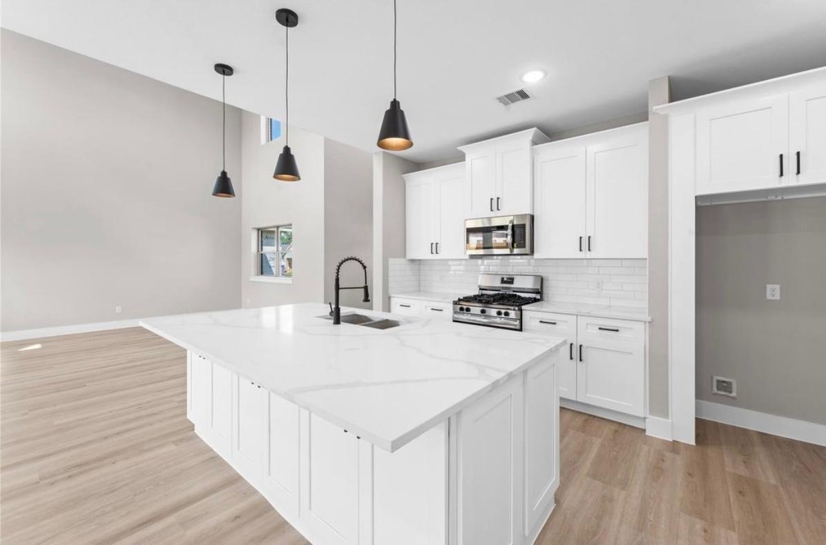 2518 Liguria Ln