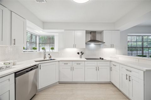 Tiny photo for 89 Towering Pines Drive, The Woodlands, TX 77381 (MLS # 75619588)