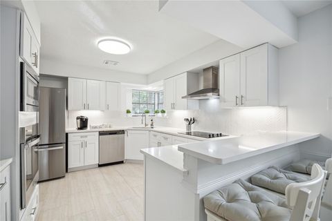 Tiny photo for 89 Towering Pines Drive, The Woodlands, TX 77381 (MLS # 75619588)