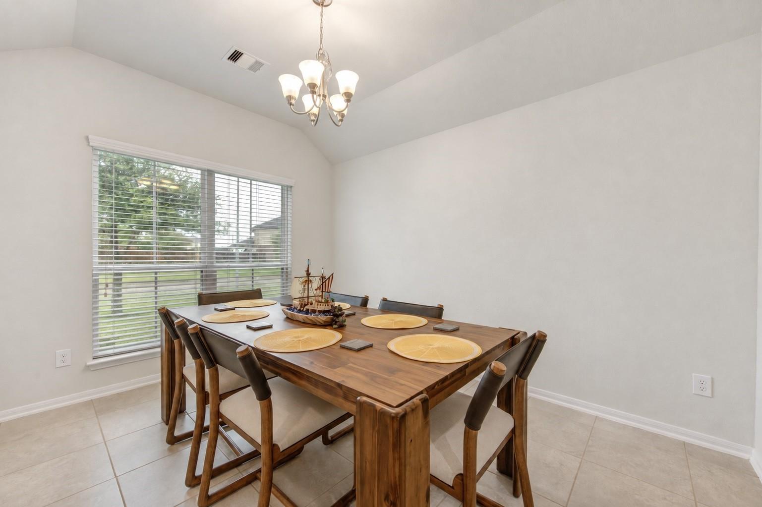4614 Coopers Hill Trail