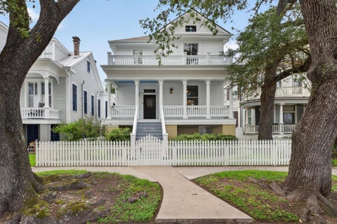 Photo of 1324 Sealy Street, Galveston, TX 77550 (MLS # 96752366)