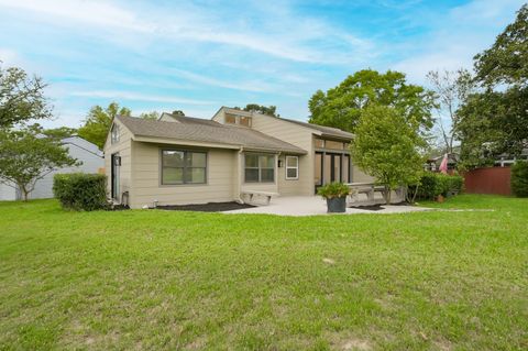 62 April Village Conroe TX 77356