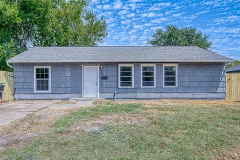 Photo of 5859 Westover Street, Houston, TX 77033 (MLS # 36385107)