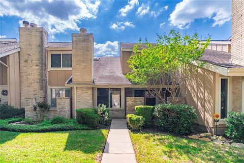 Photo of 11609 Village Place Drive #175, Houston, TX 77077 (MLS # 15516562)