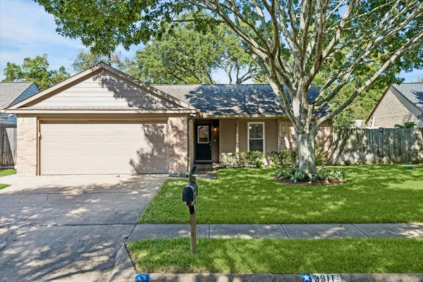 3911 KITCHEN HILL LN, SUGAR LAND, TX 77479 - Image bd76b0fdb2991b4e9f6b3ab312366b72/1128781546