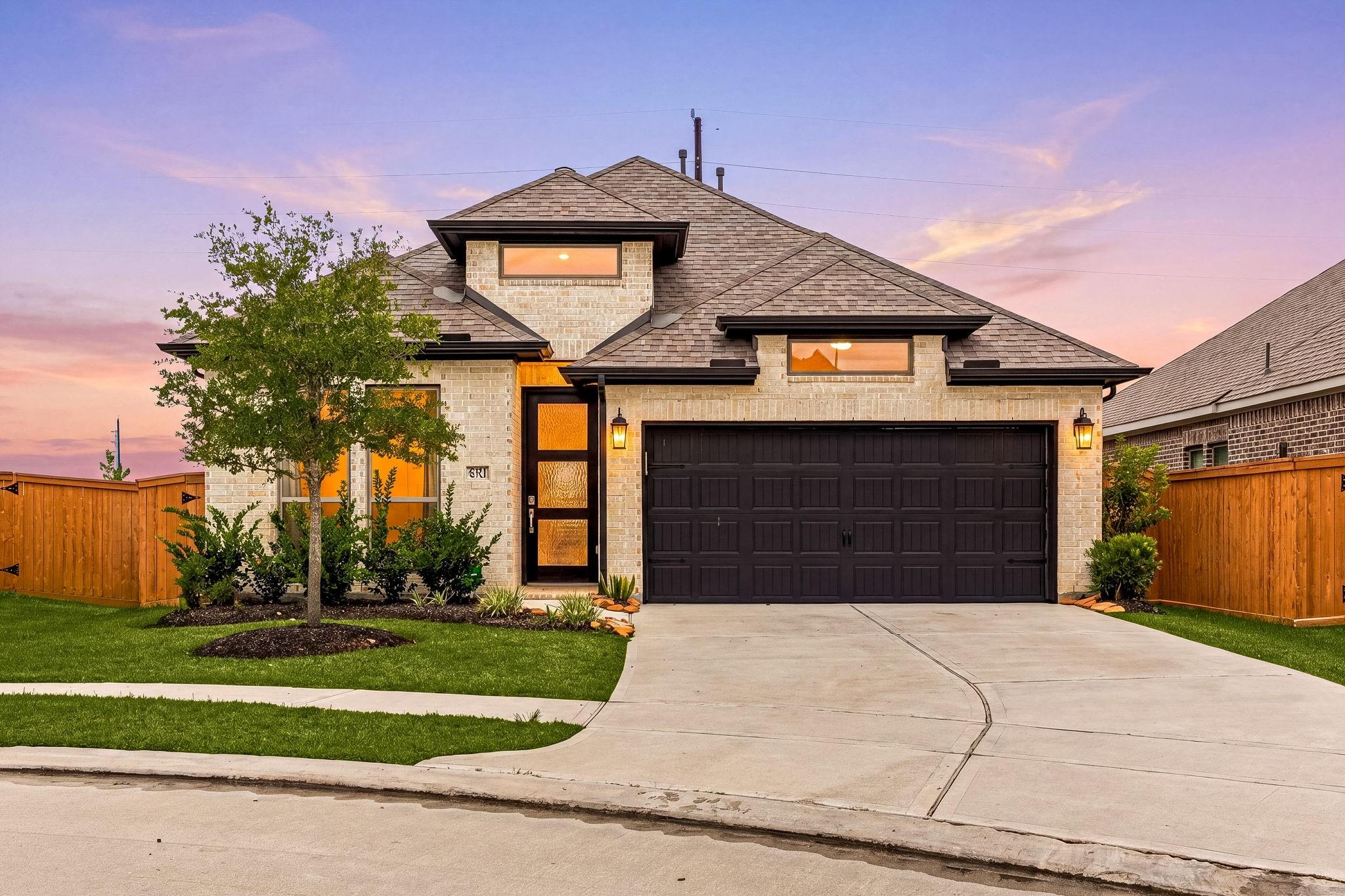 8711 Harbor Pines Drive