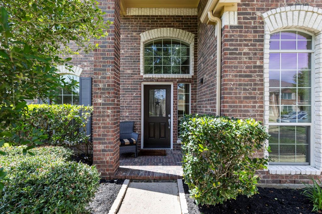 Photo of 11027 Hilltop Park Lane, Cypress, TX 77433 (MLS # 98946758)