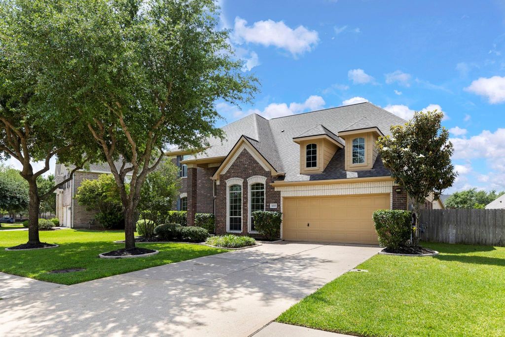 Photo of 11027 Hilltop Park Lane, Cypress, TX 77433 (MLS # 98946758)